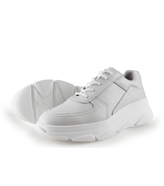 Bridge Footwear Sneaker