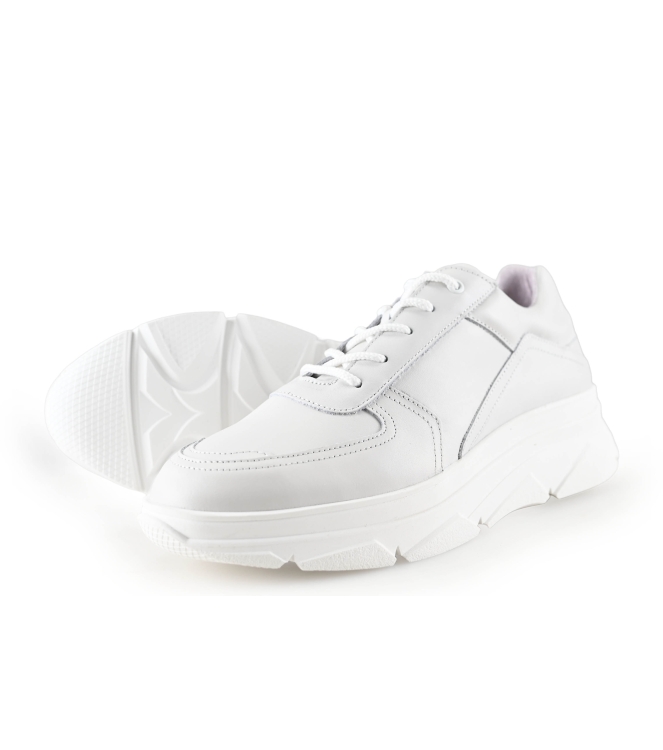 Bridge Footwear Sneaker