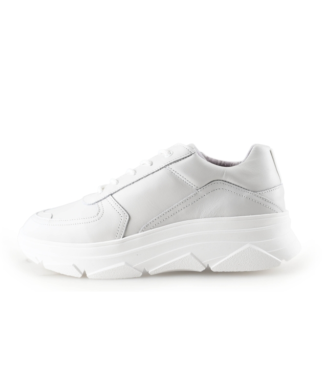 Bridge Footwear Sneaker