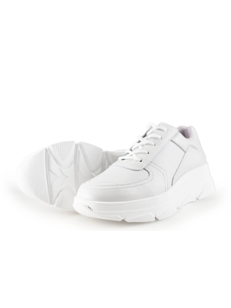 Bridge Footwear Sneaker