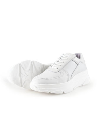 Bridge Footwear Sneaker