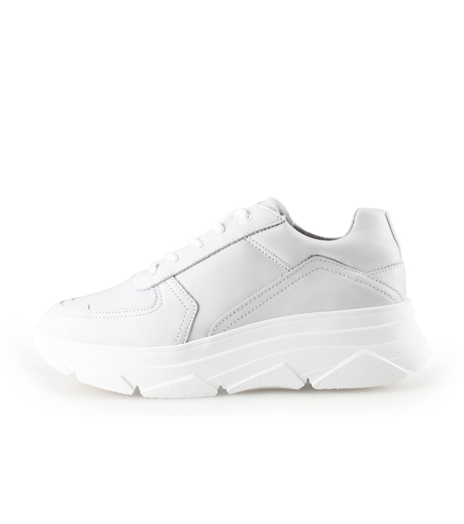 Bridge Footwear Sneaker