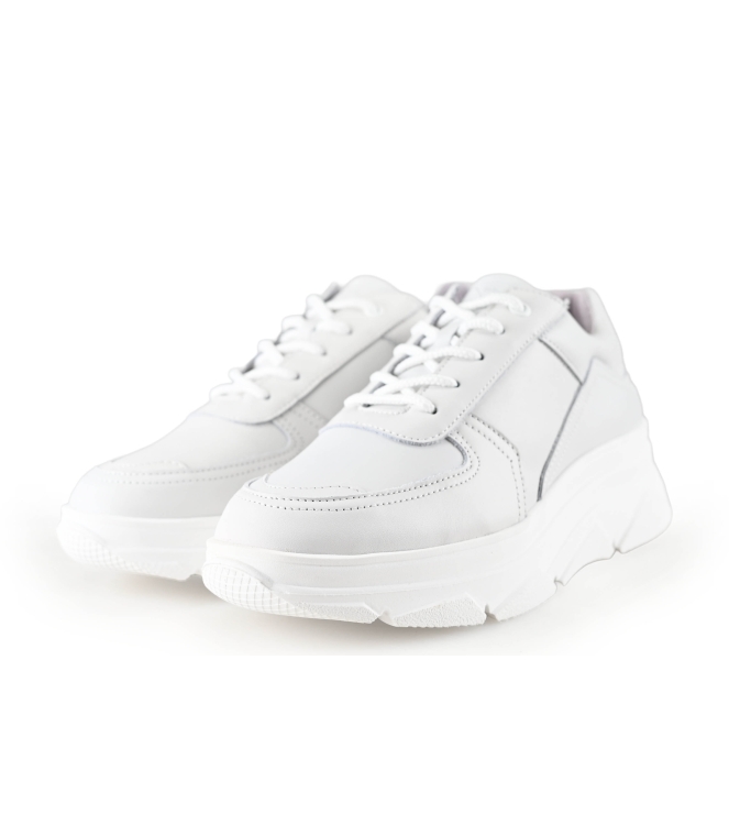 Bridge Footwear Sneaker
