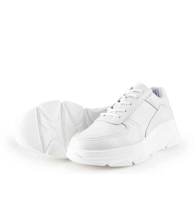 Bridge Footwear Sneaker