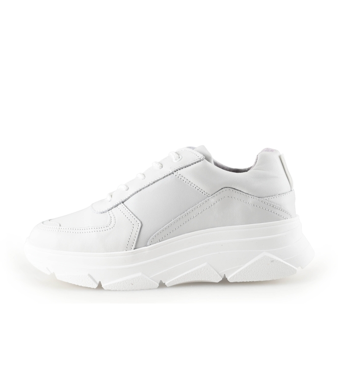 Bridge Footwear Sneaker
