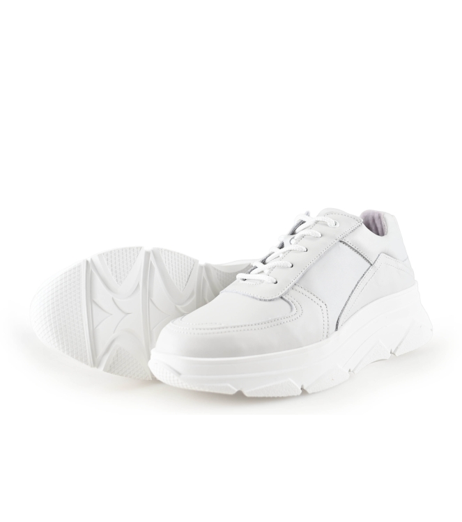 Bridge Footwear Sneaker