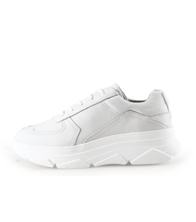 Bridge Footwear Sneaker