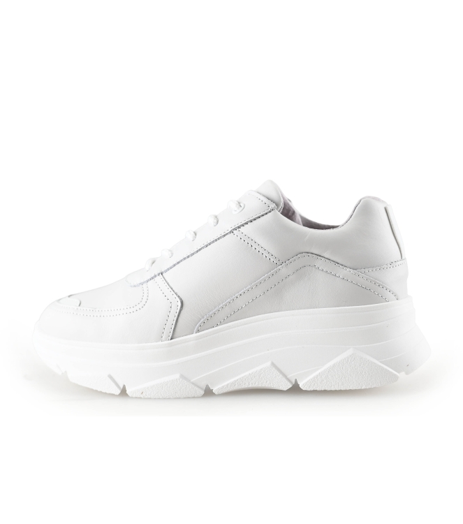 Bridge Footwear Sneaker