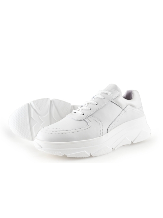Bridge Footwear Sneaker