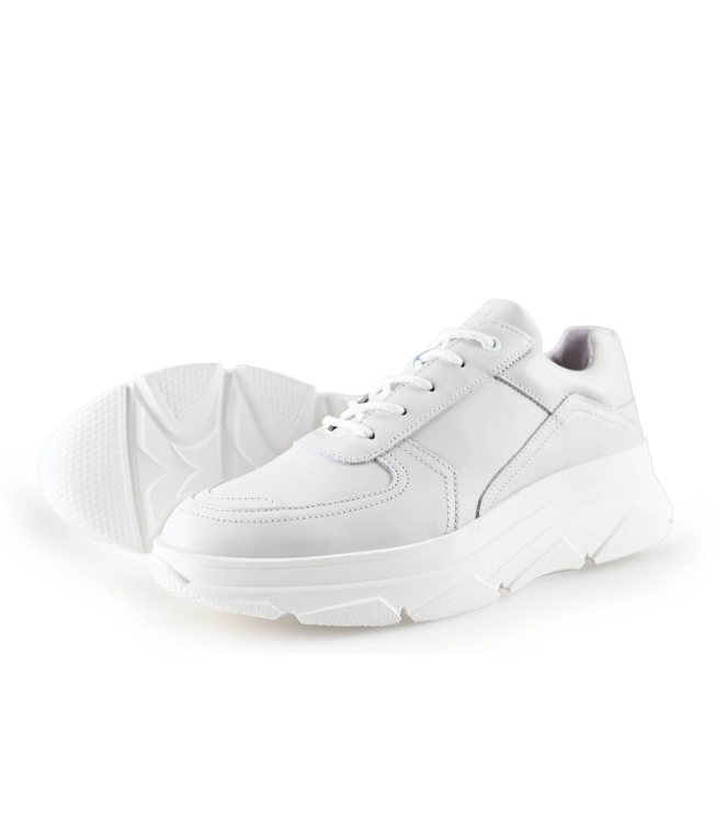Bridge Footwear Sneaker