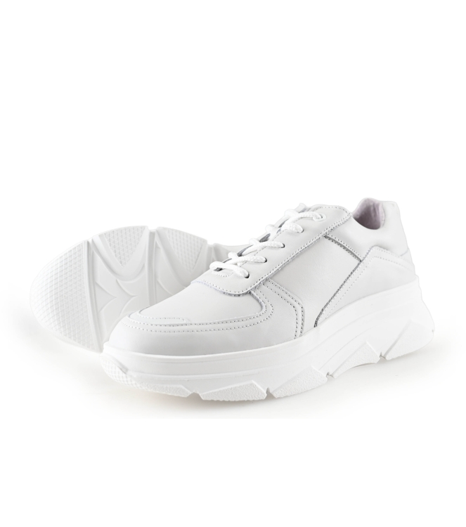 Bridge Footwear Sneaker