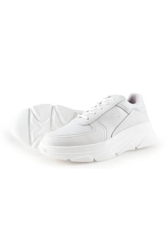 Bridge Footwear Sneaker
