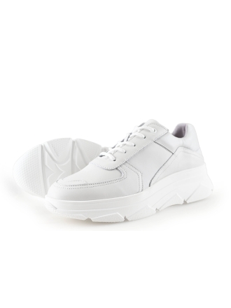 Bridge Footwear Sneaker