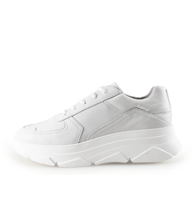 Bridge Footwear Sneaker