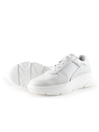 Bridge Footwear Sneaker