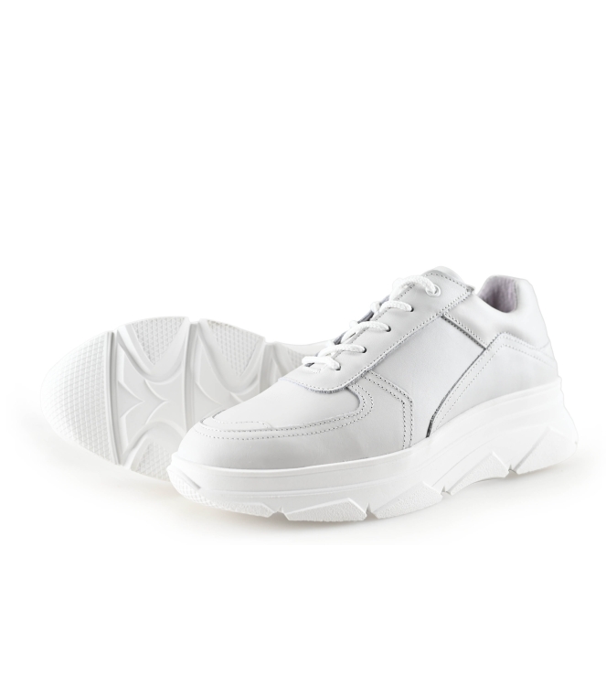 Bridge Footwear Sneaker