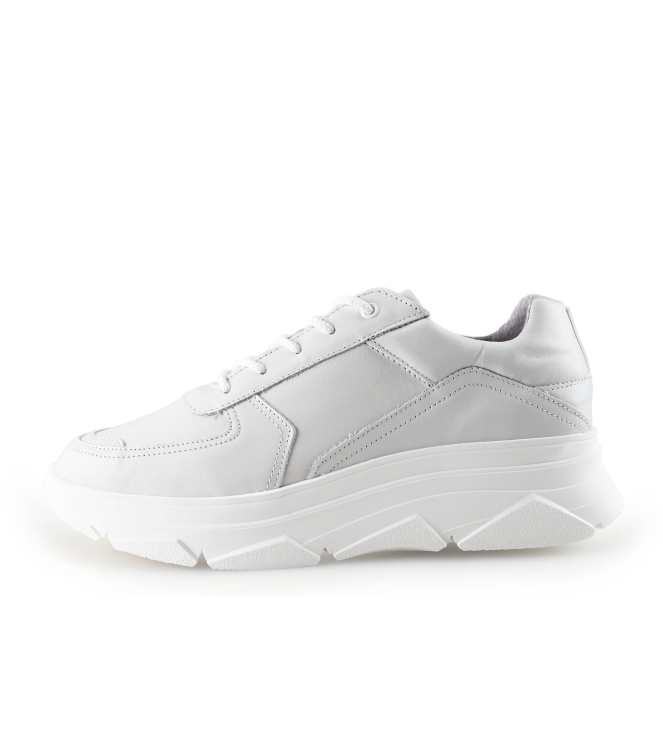 Bridge Footwear Sneaker