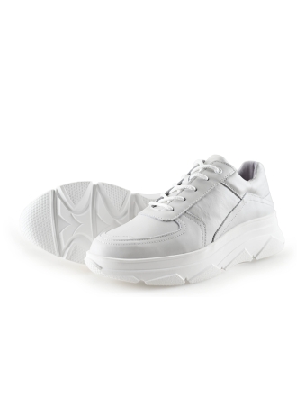Bridge Footwear Sneaker
