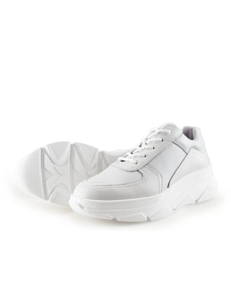 Bridge Footwear Sneaker