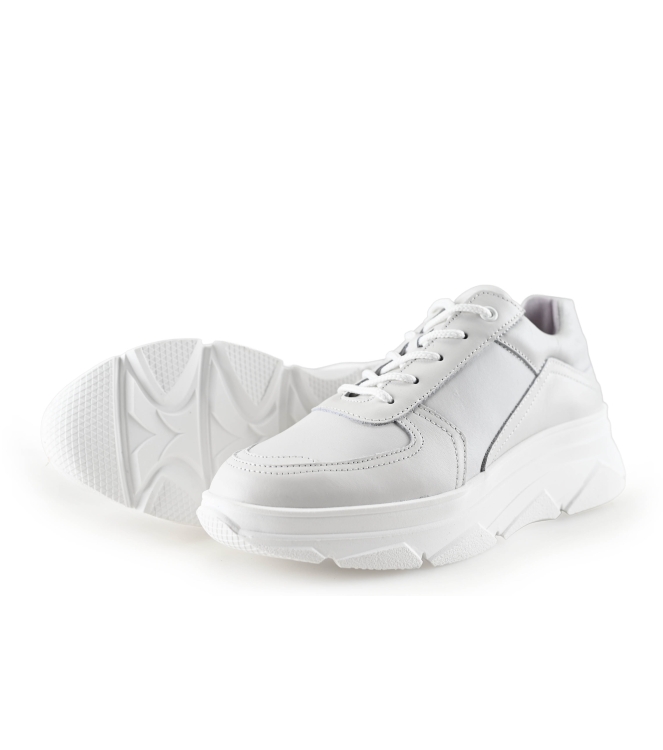 Bridge Footwear Sneaker