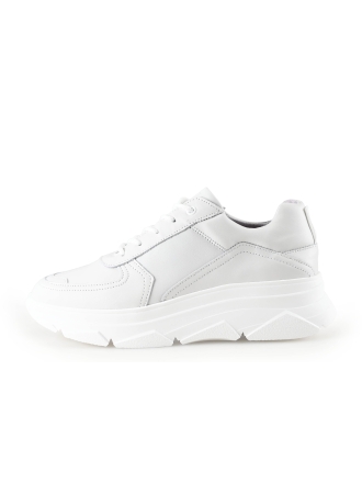 Bridge Footwear Sneaker