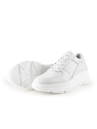 Bridge Footwear Sneaker