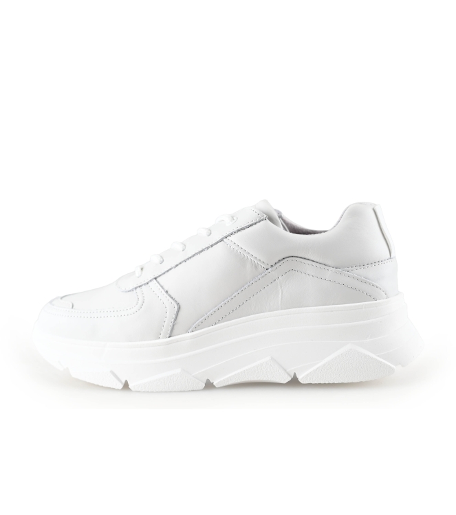 Bridge Footwear Sneaker