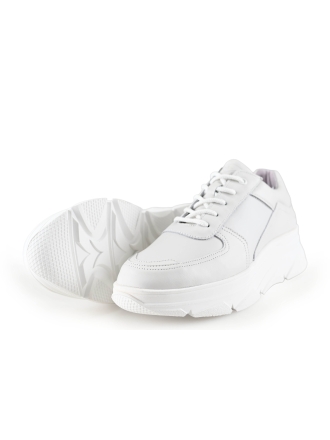 Bridge Footwear Sneaker