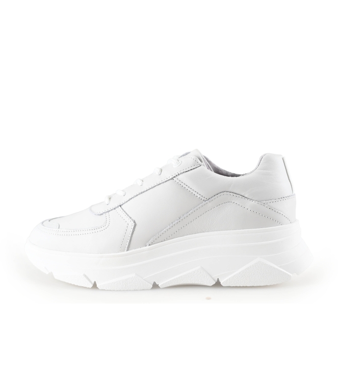 Bridge Footwear Sneaker