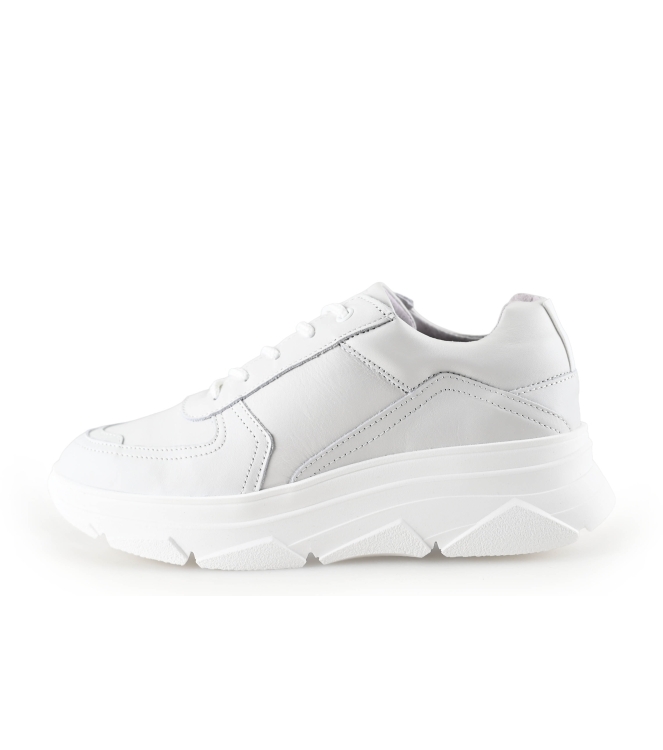 Bridge Footwear Sneaker