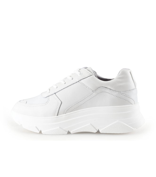 Bridge Footwear Sneaker
