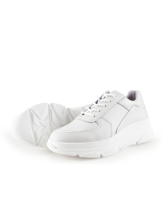 Bridge Footwear Sneaker