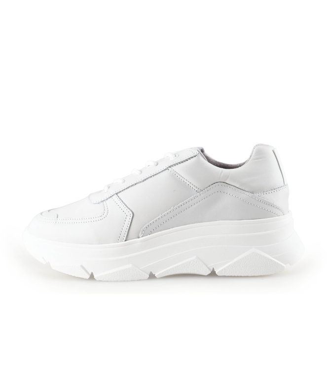 Bridge Footwear Sneaker
