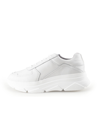 Bridge Footwear Sneaker