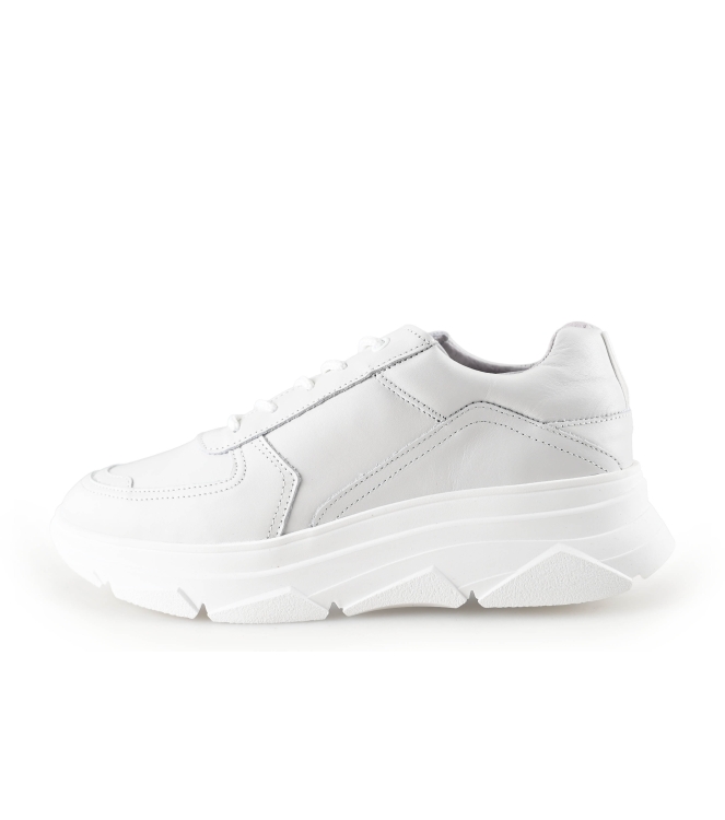 Bridge Footwear Sneaker