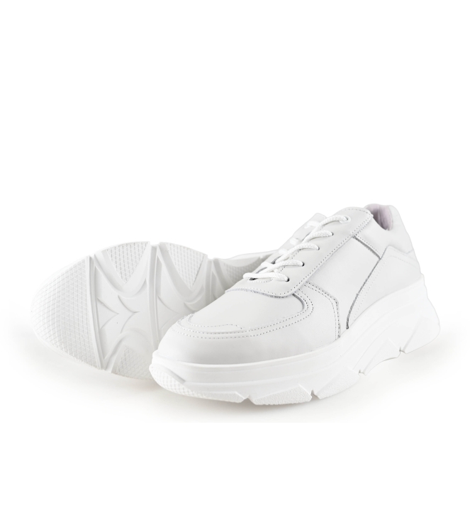 Bridge Footwear Sneaker