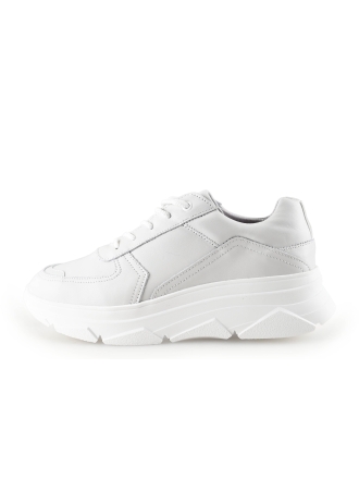 Bridge Footwear Sneaker