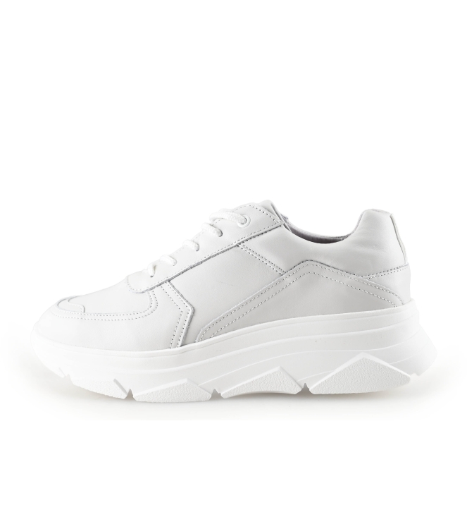 Bridge Footwear Sneaker