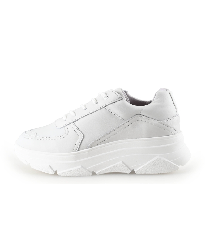 Bridge Footwear Sneaker