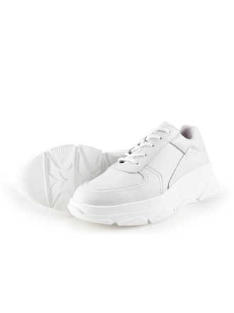 Bridge Footwear Sneaker