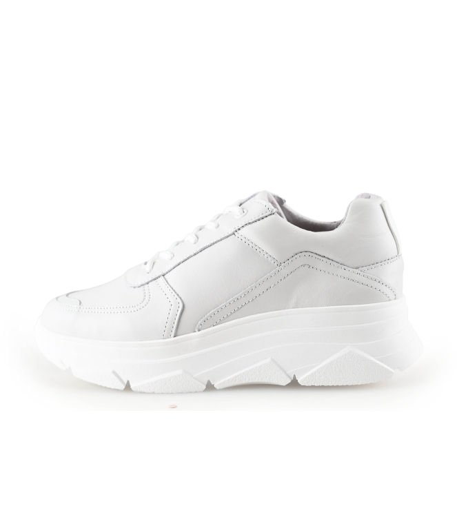 Bridge Footwear Sneaker