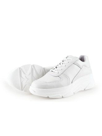 Bridge Footwear Sneaker