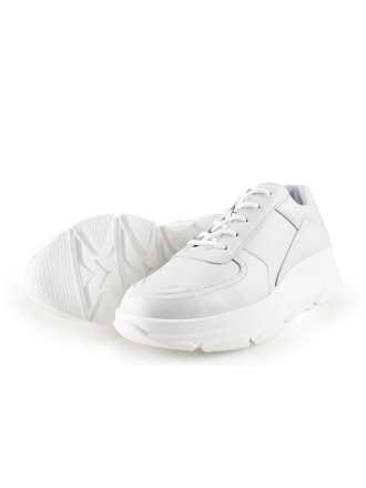 Bridge Footwear Sneaker