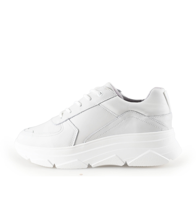 Bridge Footwear Sneaker