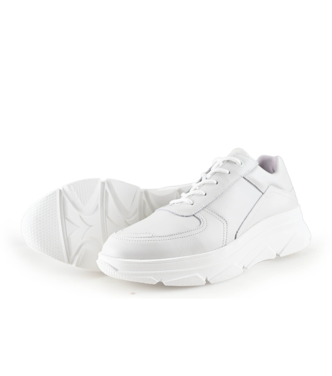 Bridge Footwear Sneaker