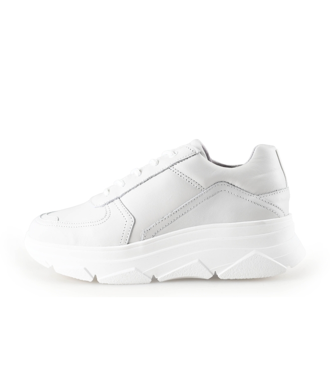 Bridge Footwear Sneaker