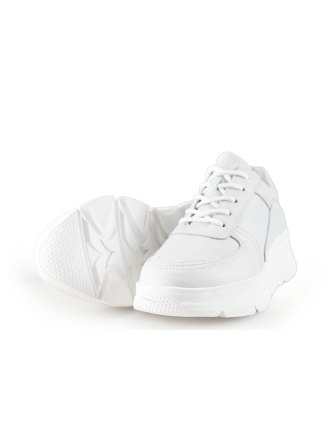 Bridge Footwear Sneaker