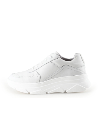 Bridge Footwear Sneaker