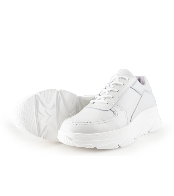 Bridge Footwear Sneaker