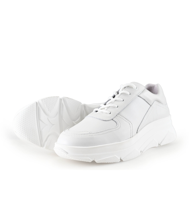 Bridge Footwear Sneaker